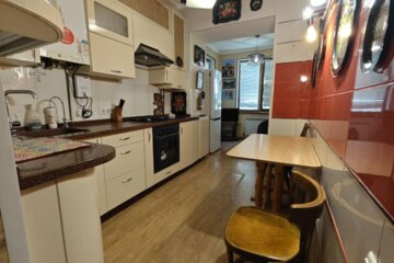 2-к квартира, 45 м², 1/2 эт.