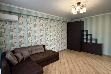 1-к квартира, 42 м², 4/5 эт.