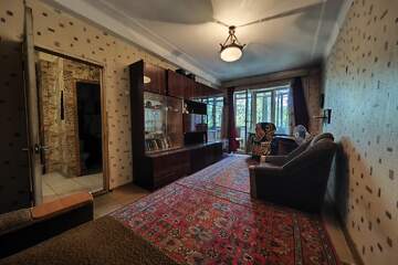 1-к квартира, 42 м², 2/5 эт.