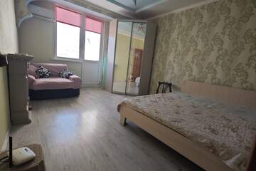 1-к квартира, 42 м², 3/10 эт.