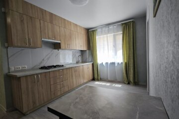 2-к квартира, 45 м², 1/2 эт.